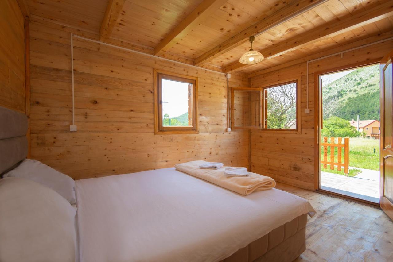 Lovcen Mountain Cottages Njegusi 外观 照片